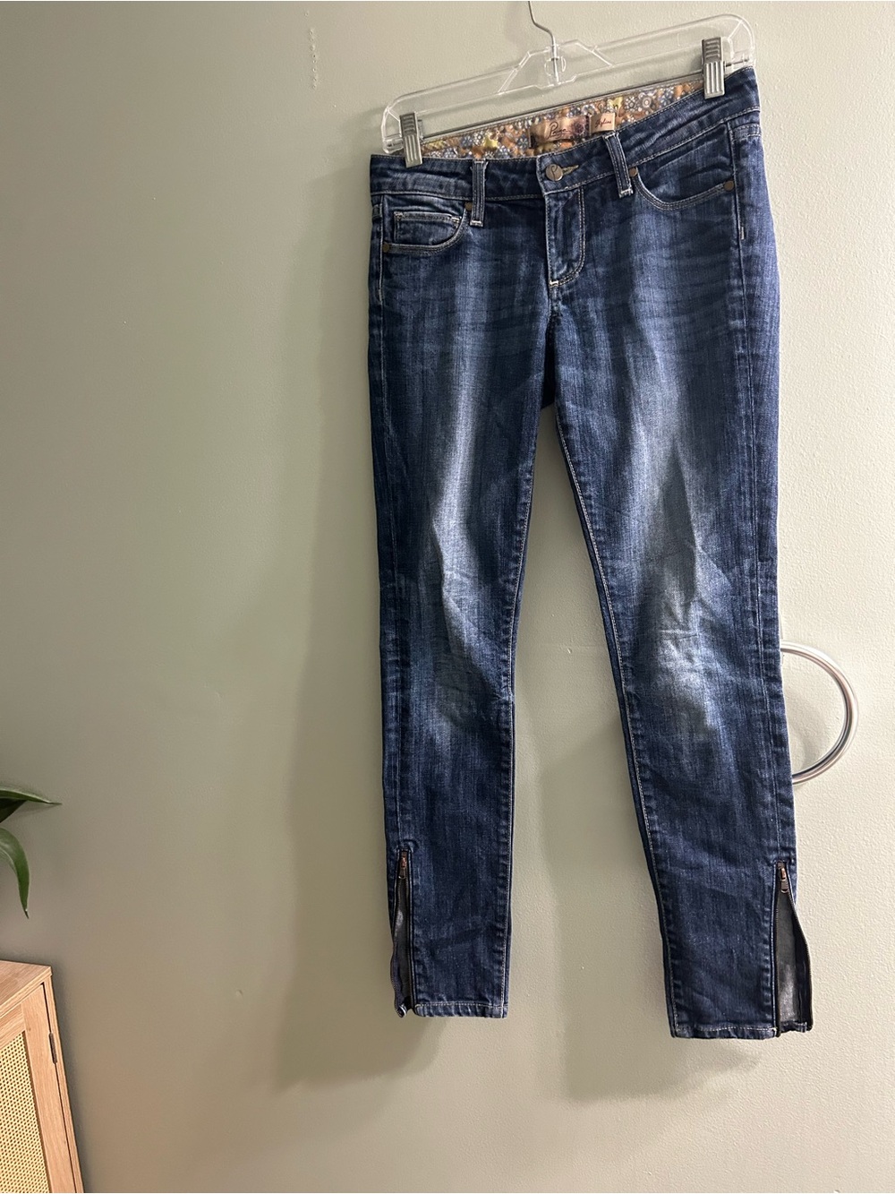 Vintage Paige Denim Jeans Ankle Zipper Skyline Skinny Style Y2K